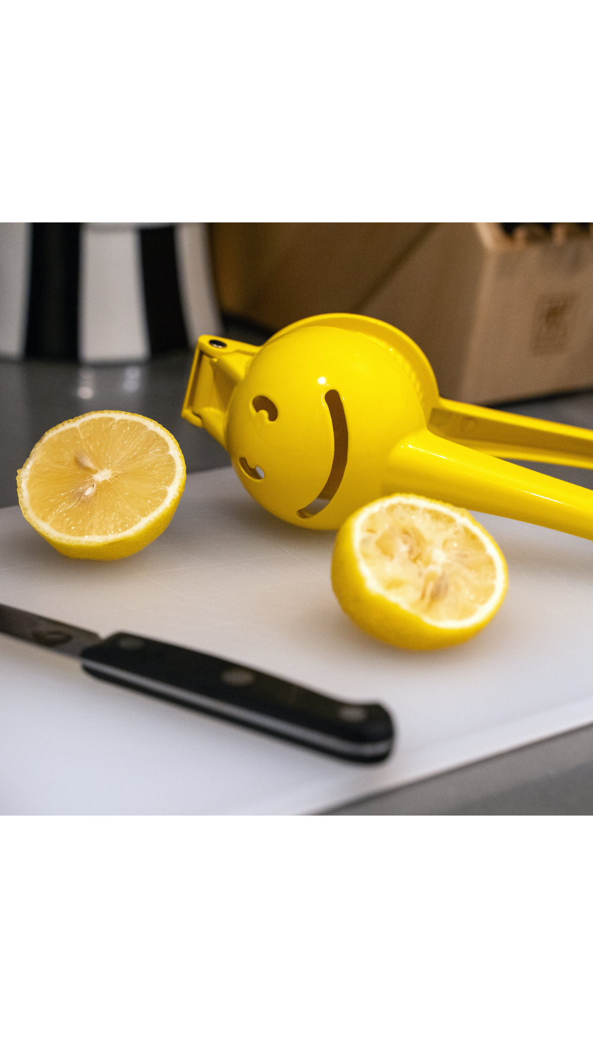 Smile Citrus Squeezer